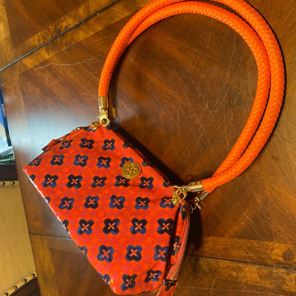 Tory Burch Red-Orange Floral Crossbody Wristlet with Navy Accents - Picture 14 of 16